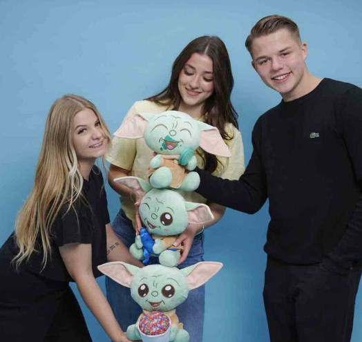DISNEY - STAR WARS - PELUCHE - GROGU CON LUCERTOLA 25CM - PEZZO SINGOLO - Immagine 3