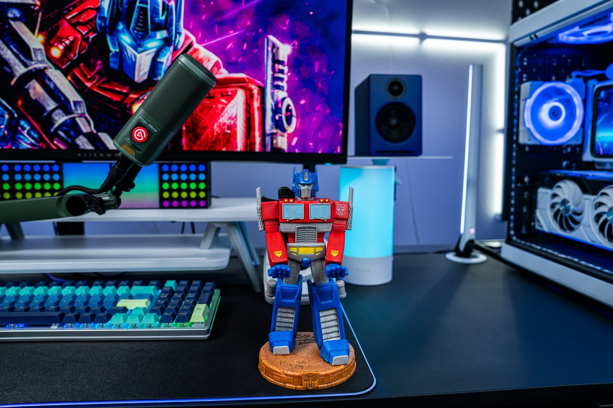 TRANSFORMERS - CABLE GUYS FIGURE - CHARGING HOLDER - CHARGING HOLDER - OPTIMUS PRIME - Immagine 2