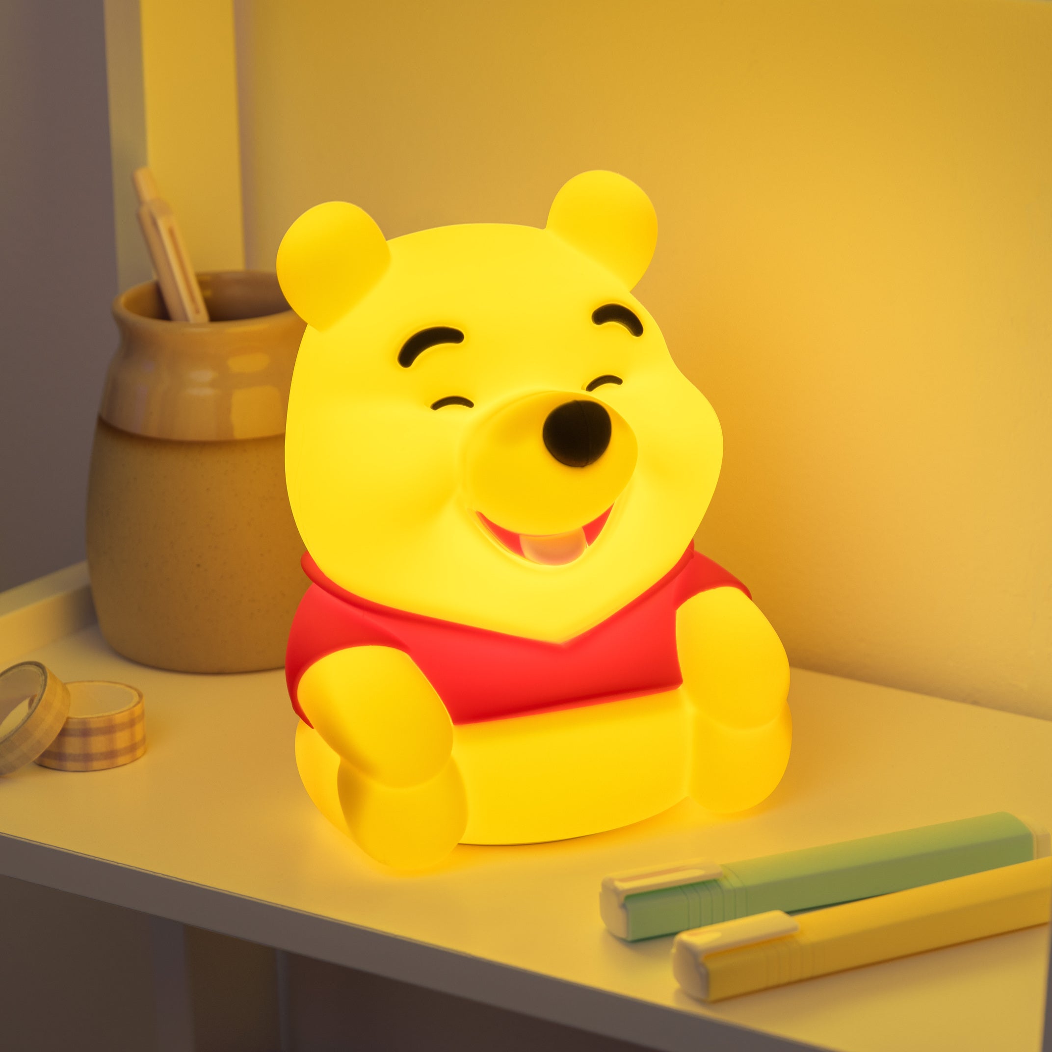 PP15864WP - WINNIE THE POOH - SQUISHYGLO LIGHT RECHARGEABLE - Immagine 2
