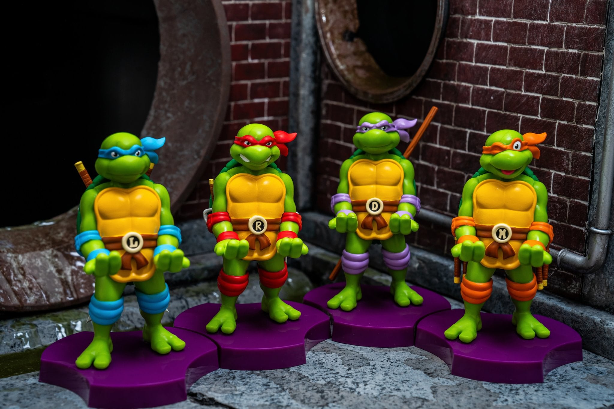TEENAGE MUTANT NINJA TURTLE - HOLDEM - CHARGING HOLDER - MICHELANGELO 11CM - Immagine 3