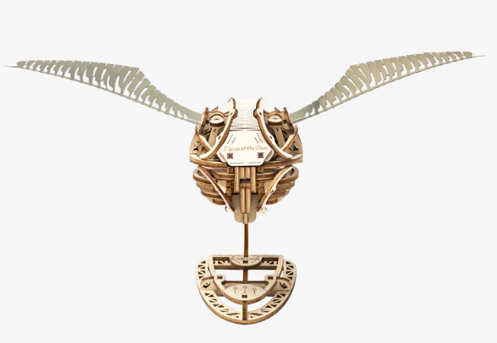 HARRY POTTER - MAGIC COLLECTIBLES - GOLDEN SNITCH - WOODEN SCENE