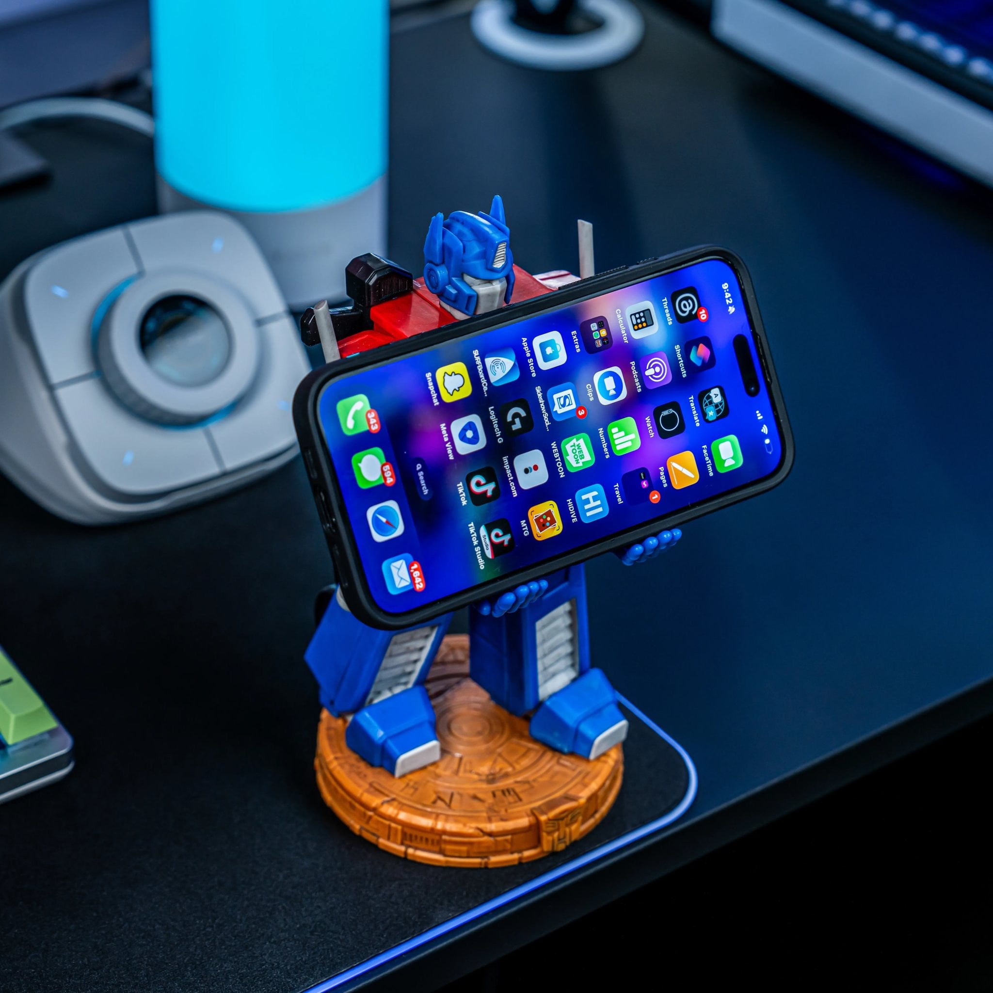 TRANSFORMERS - CABLE GUYS FIGURE - CHARGING HOLDER - CHARGING HOLDER - OPTIMUS PRIME