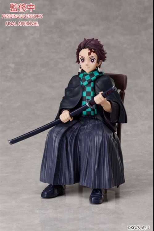 100358 - DEMON SLAYER - TANJIRO KAMADO - STATUA 15CM